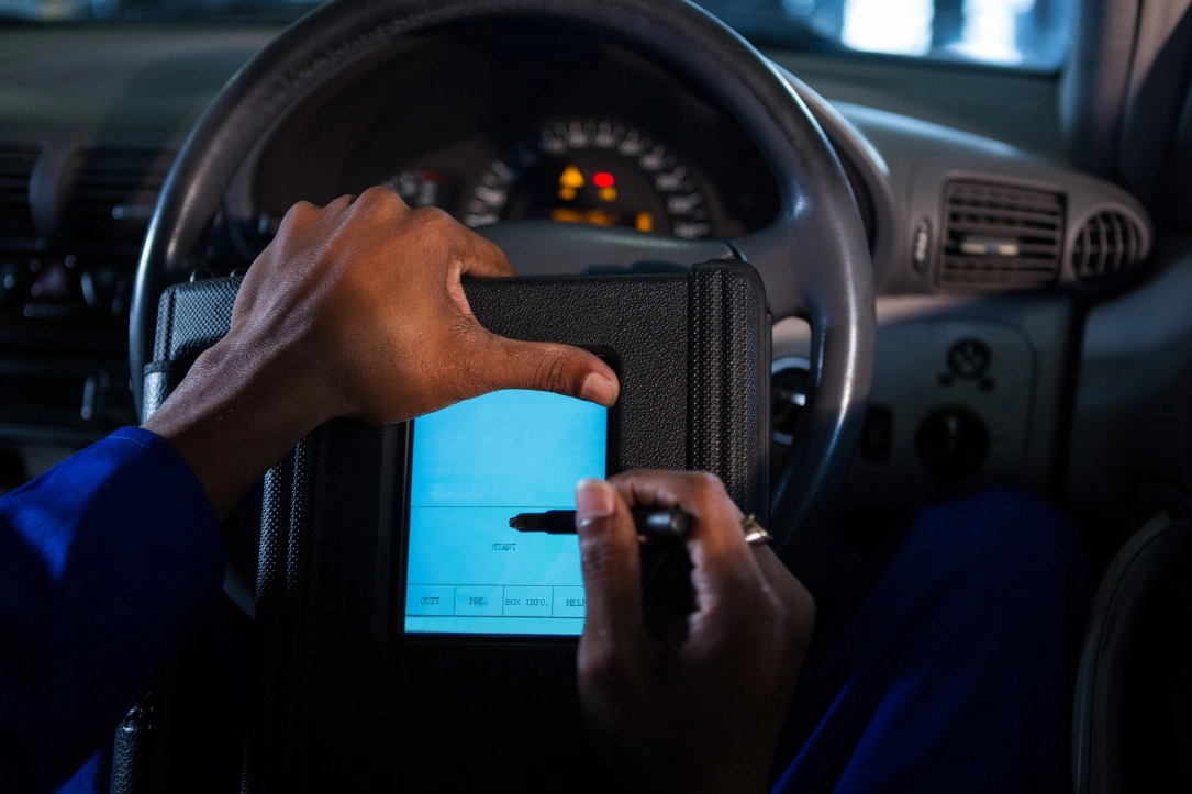 How to Check the Odometer Reading